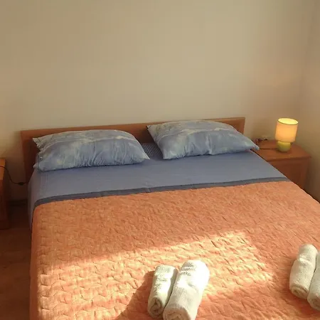 Apartment & Elda