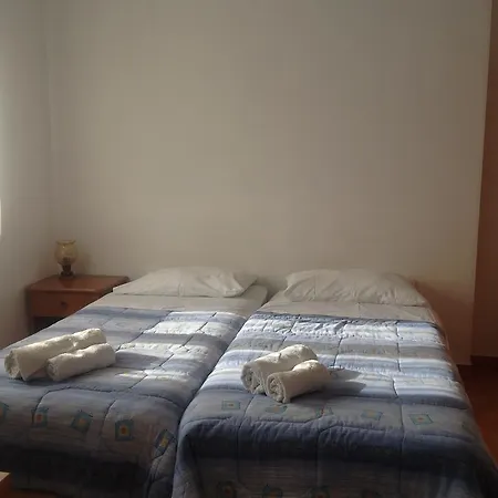 & Elda Apartment *